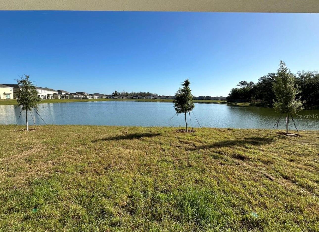 Image 15 of 39 For 5322 Royal Point Avenue
