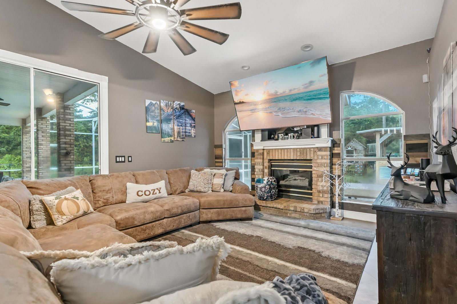 Image 9 of 40 For 1870 Snook Drive