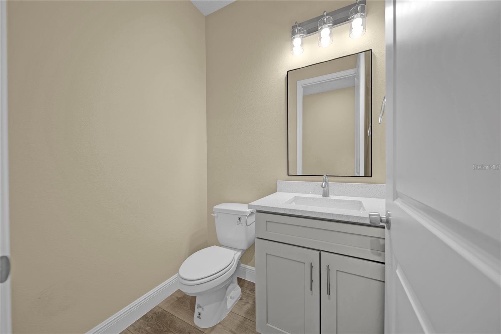 Image 12 of 36 For 14804 Coscester Street