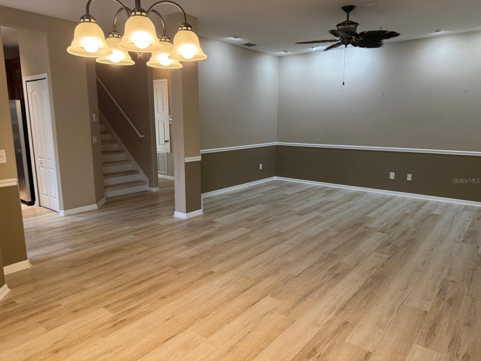 Image 12 of 27 For 1049 Priory Circle 8