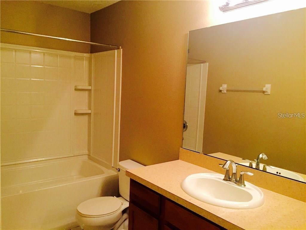 Image 6 of 27 For 1049 Priory Circle 8