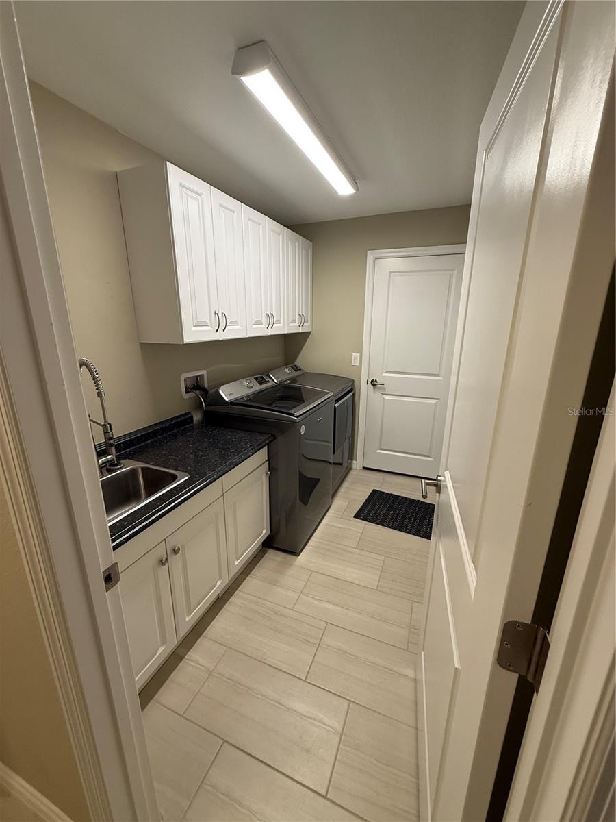 Image 15 of 31 For 5 Wayman Place