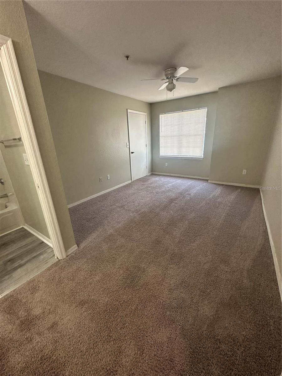 Image 10 of 29 For 7350 Westpointe Boulevard 216