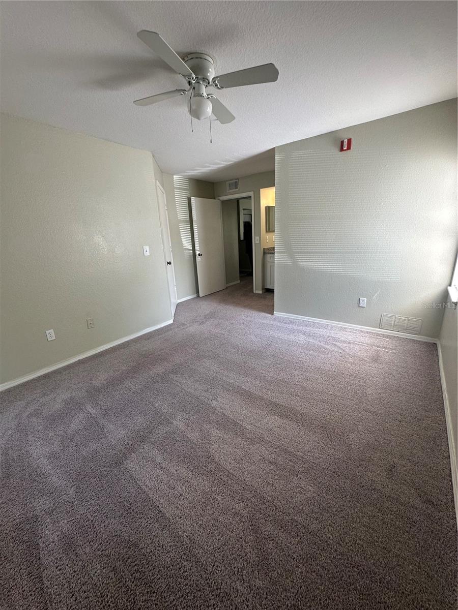 Image 16 of 29 For 7350 Westpointe Boulevard 216