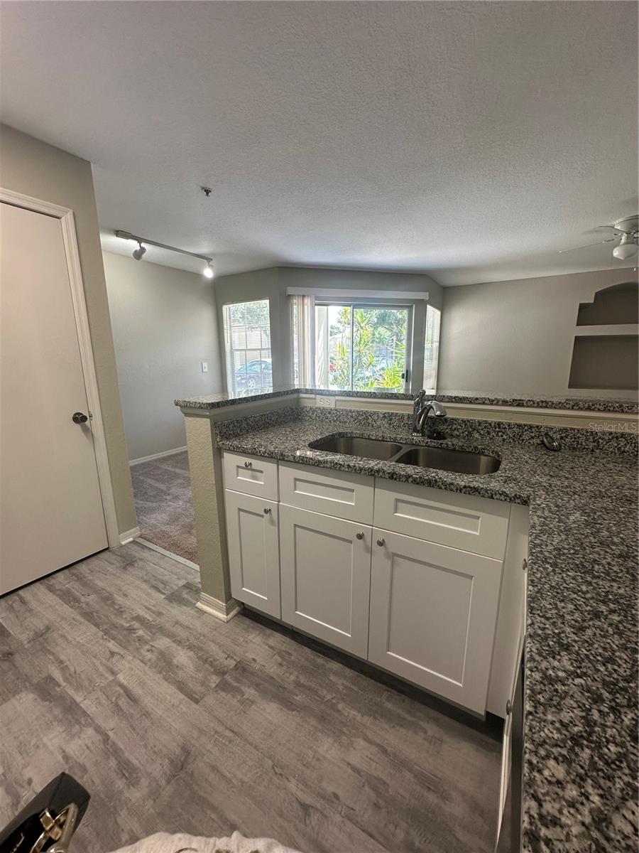 Image 7 of 29 For 7350 Westpointe Boulevard 216