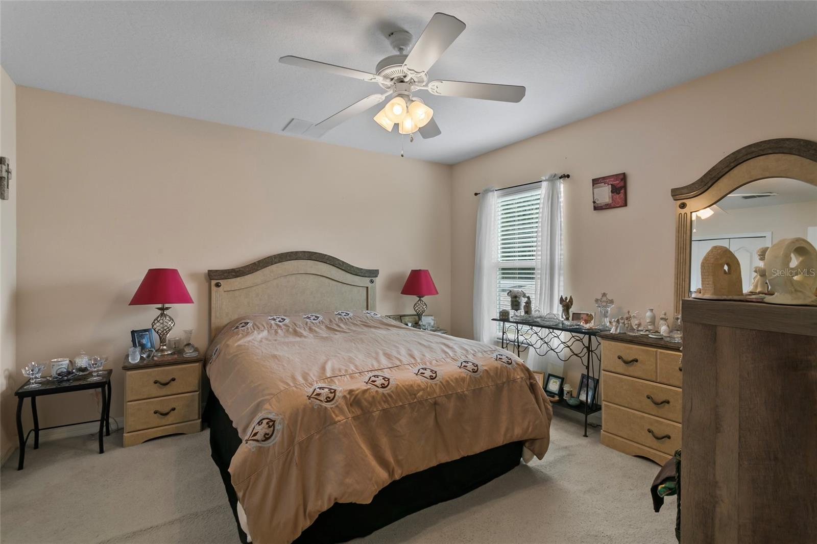 Image 20 of 52 For 913 Dorset Place