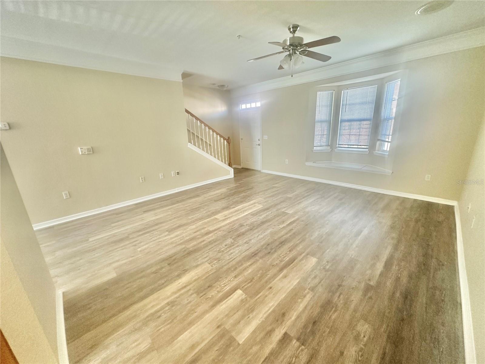 Image 5 of 27 For 6682 Time Square Avenue 103