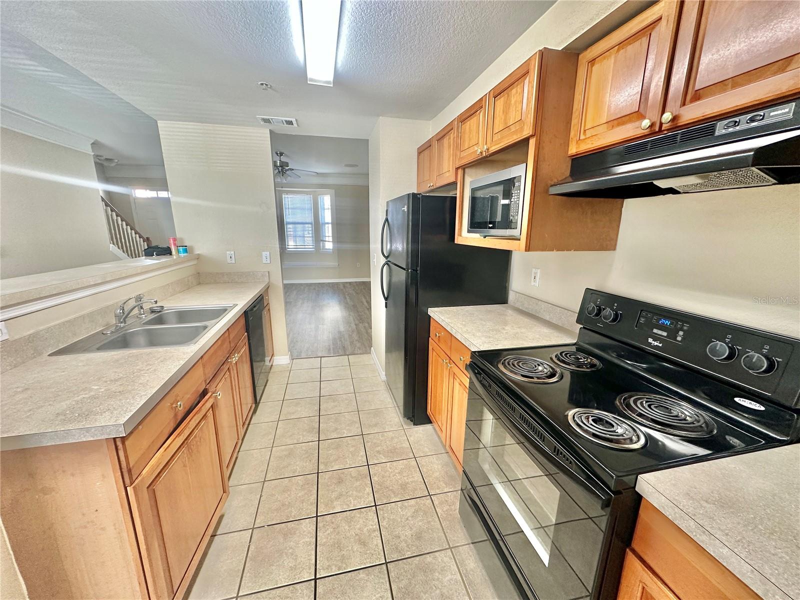 Image 7 of 27 For 6682 Time Square Avenue 103