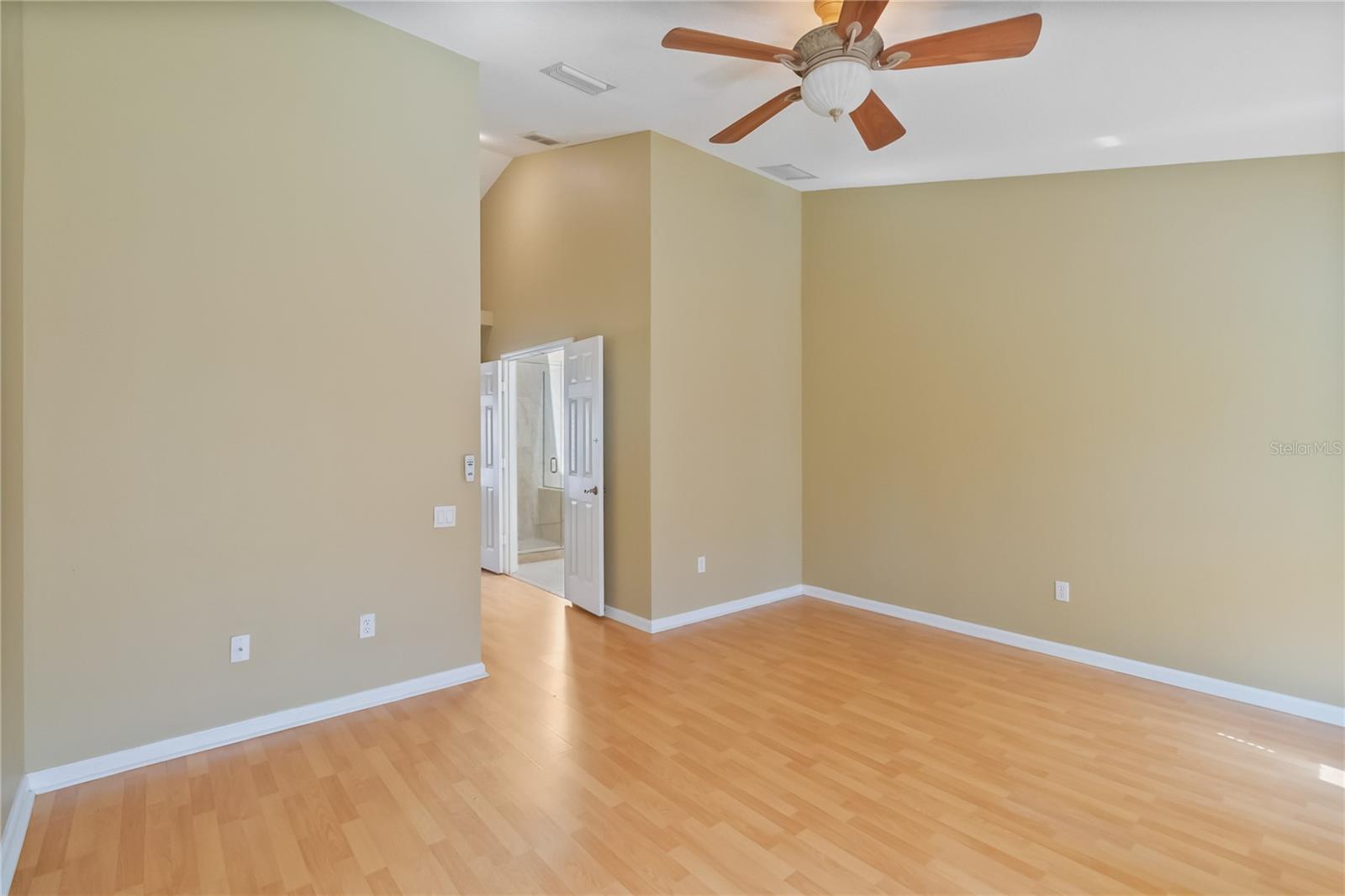 Image 17 of 29 For 6429 Winder Oaks Boulevard