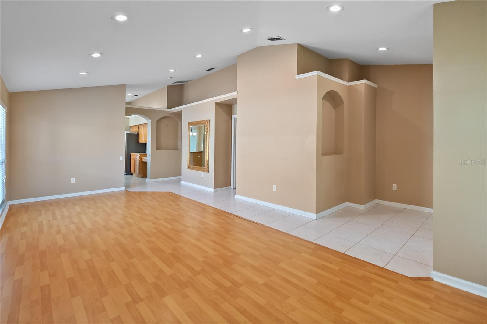 Image 6 of 29 For 6429 Winder Oaks Boulevard
