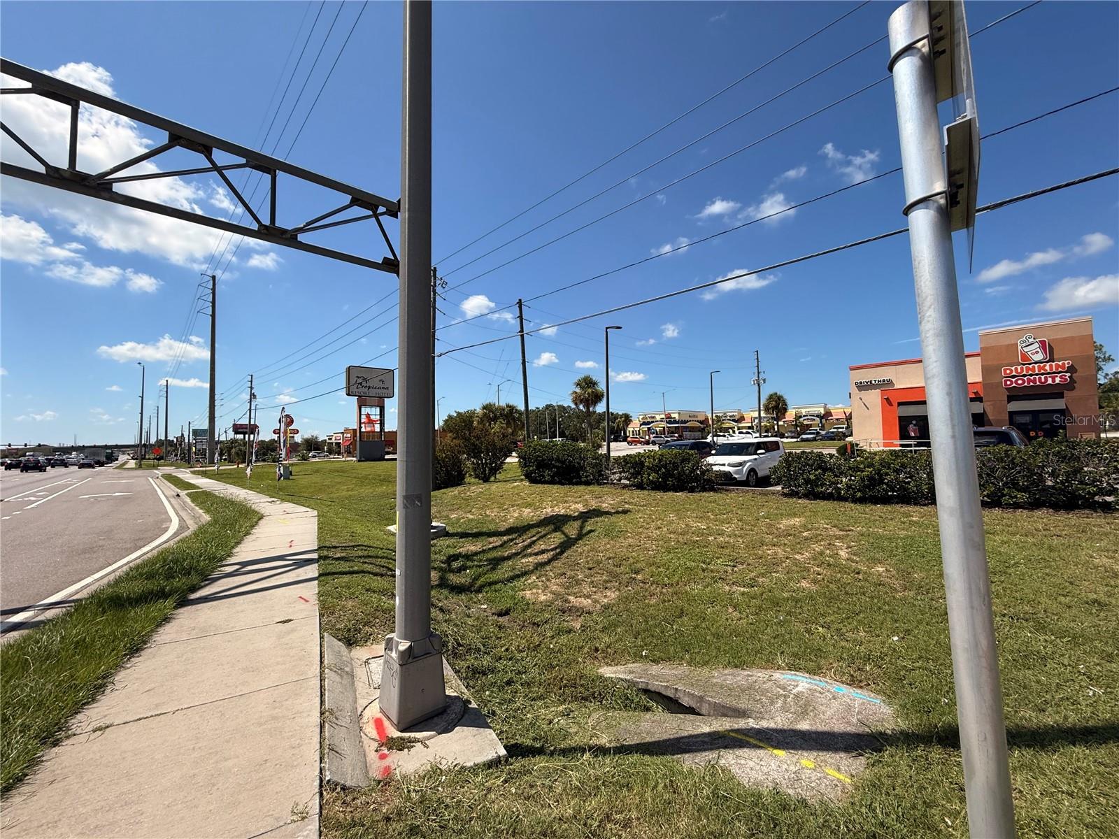 Image 12 of 20 For 43420 Highway 27  413