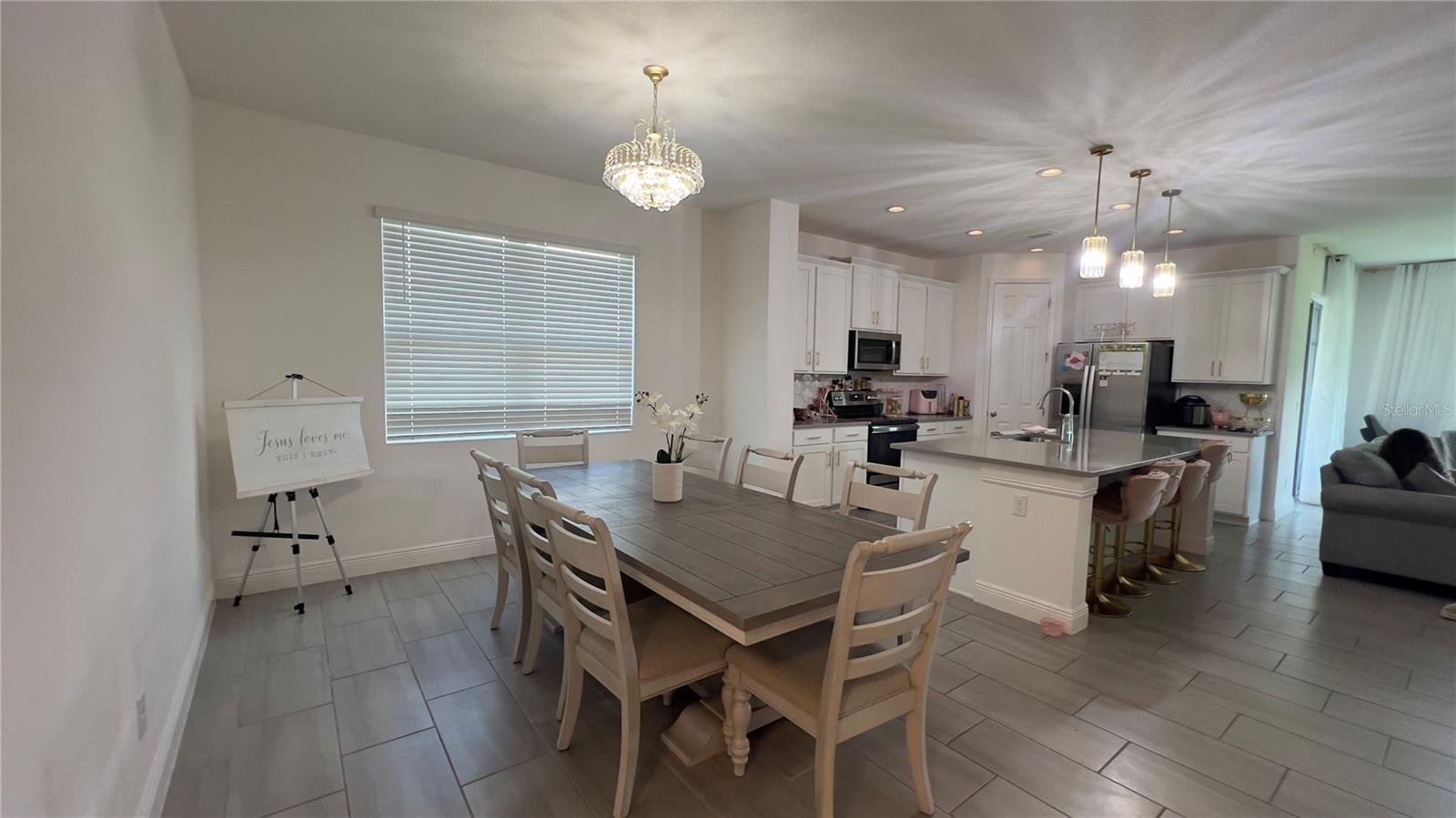 Image 10 of 44 For 5058 Down Court