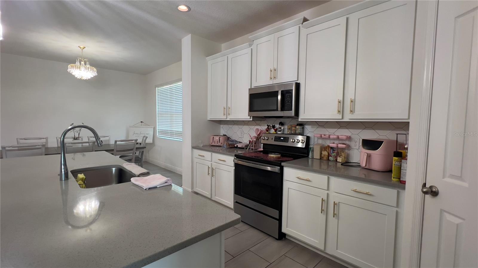 Image 3 of 44 For 5058 Down Court