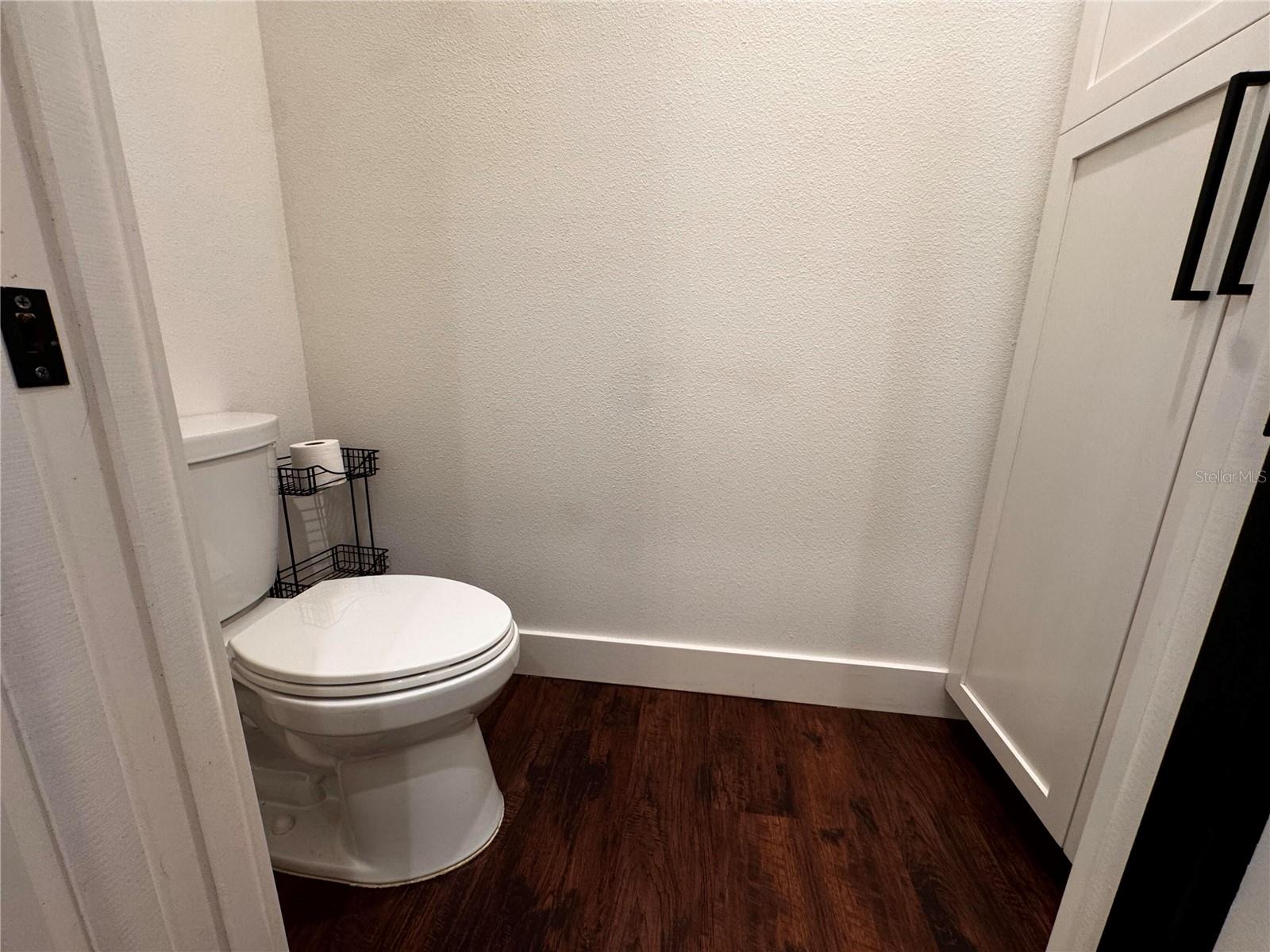 Image 16 of 62 For 44524 Cross Country Boulevard