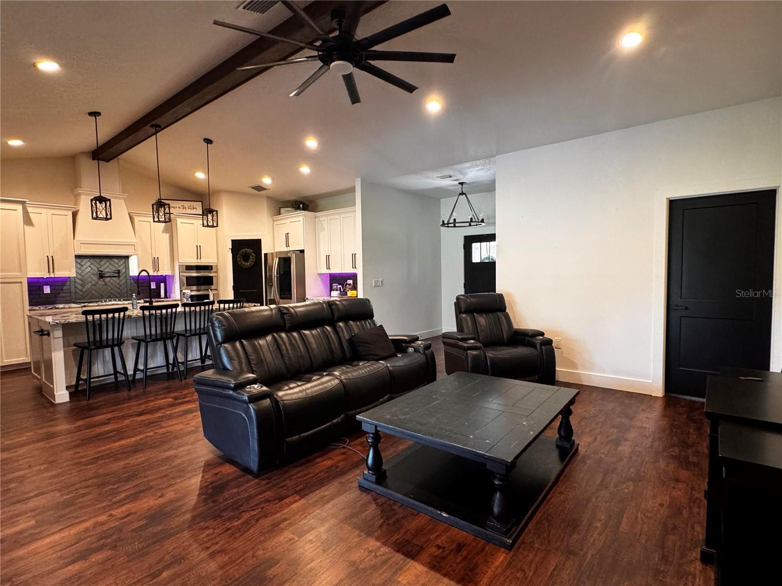 Image 36 of 62 For 44524 Cross Country Boulevard