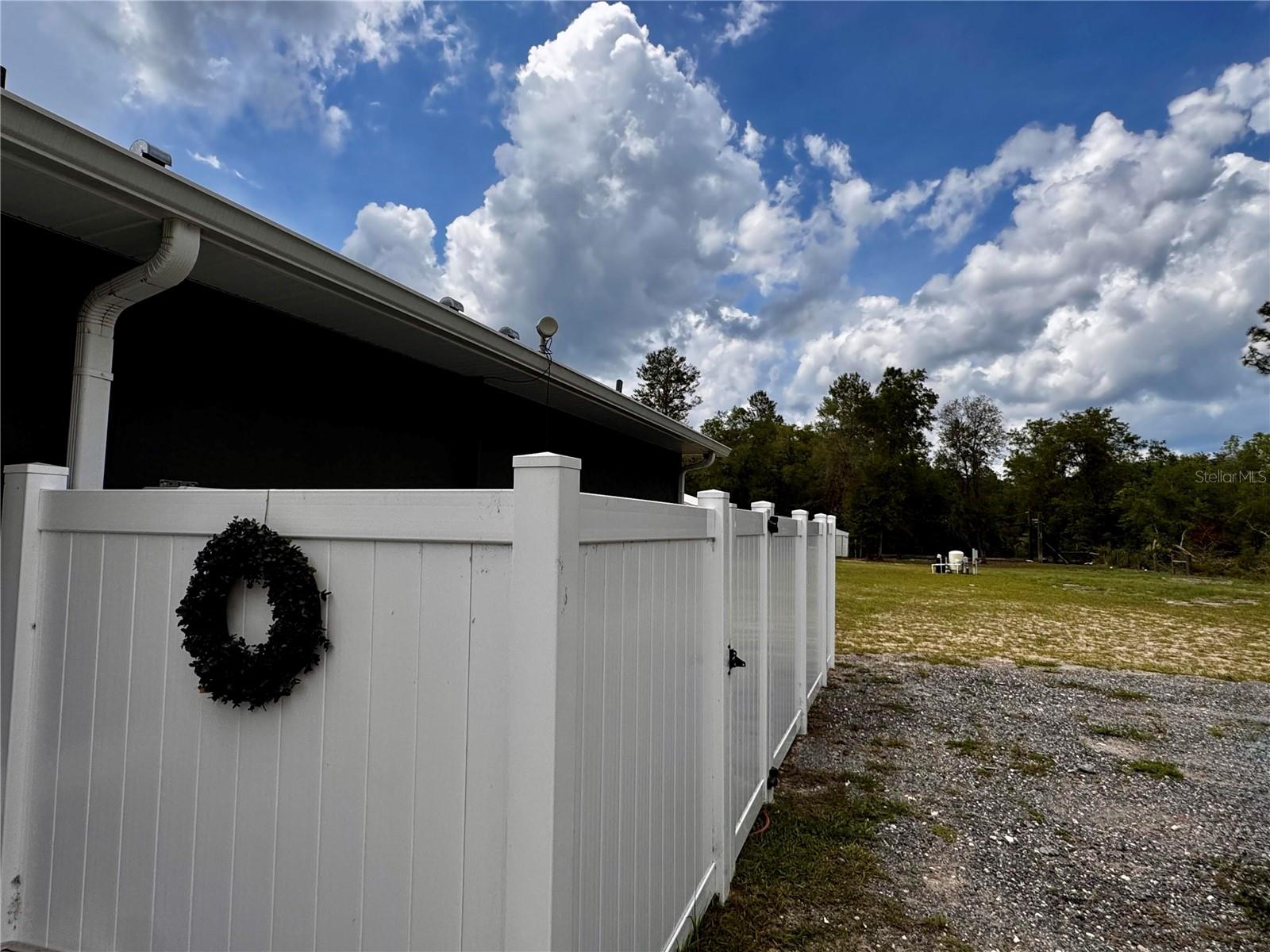 Image 4 of 62 For 44524 Cross Country Boulevard