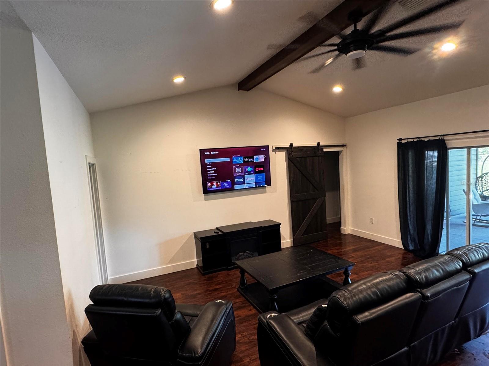 Image 43 of 62 For 44524 Cross Country Boulevard