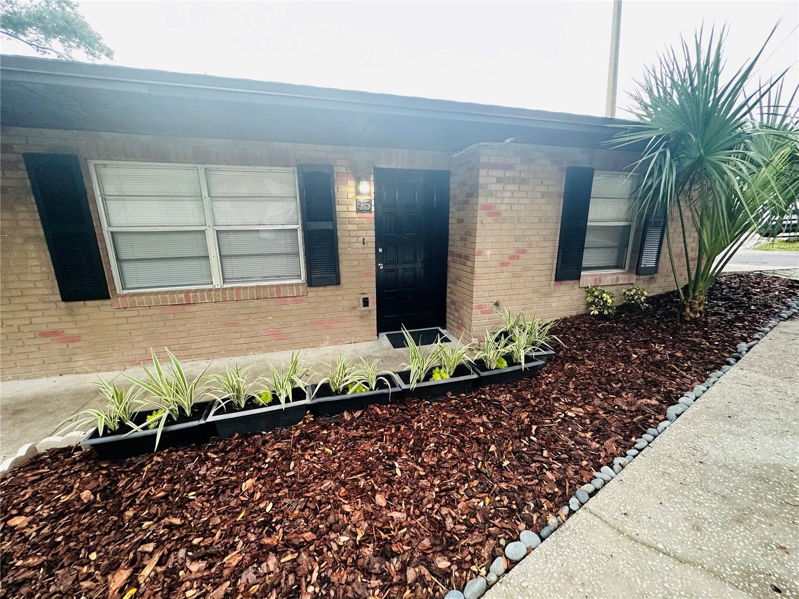 Image 2 of 11 For 101 Lake Hunter Drive 15
