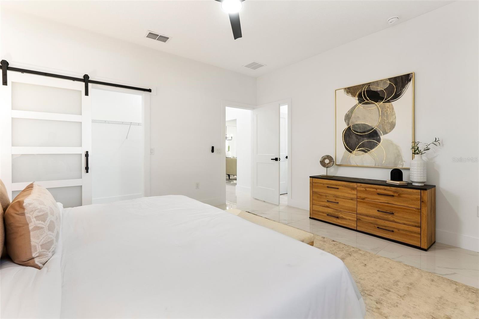 Image 15 of 25 For 5255 Seminole Avenue