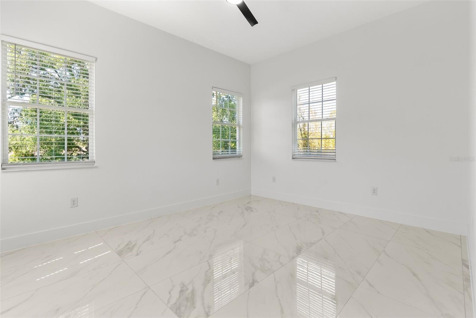 Image 20 of 25 For 5255 Seminole Avenue