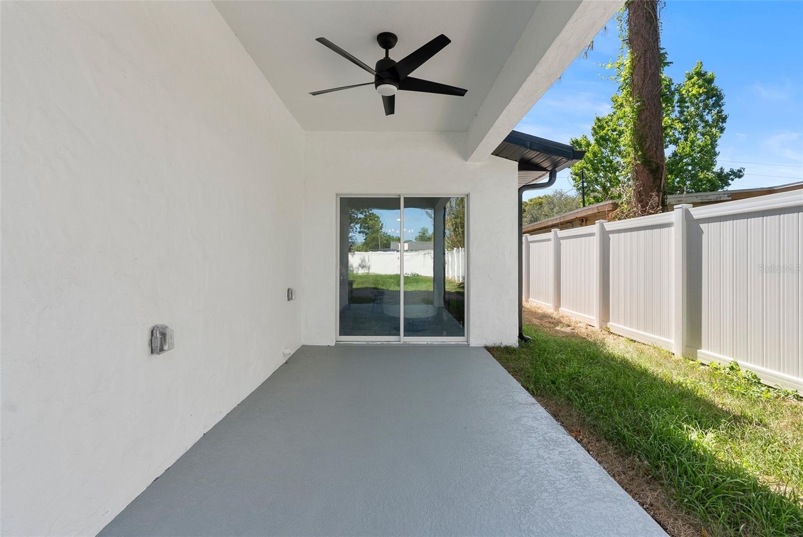 Image 23 of 25 For 5255 Seminole Avenue