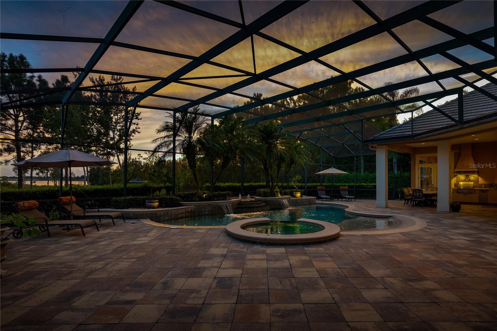 Image 28 of 51 For 2016 Castelli Boulevard