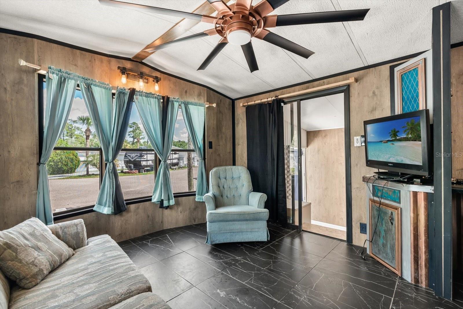 Image 4 of 19 For 9000 Us Highway 192  11