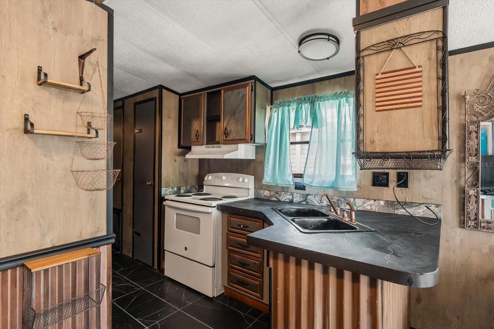 Image 6 of 19 For 9000 Us Highway 192  11