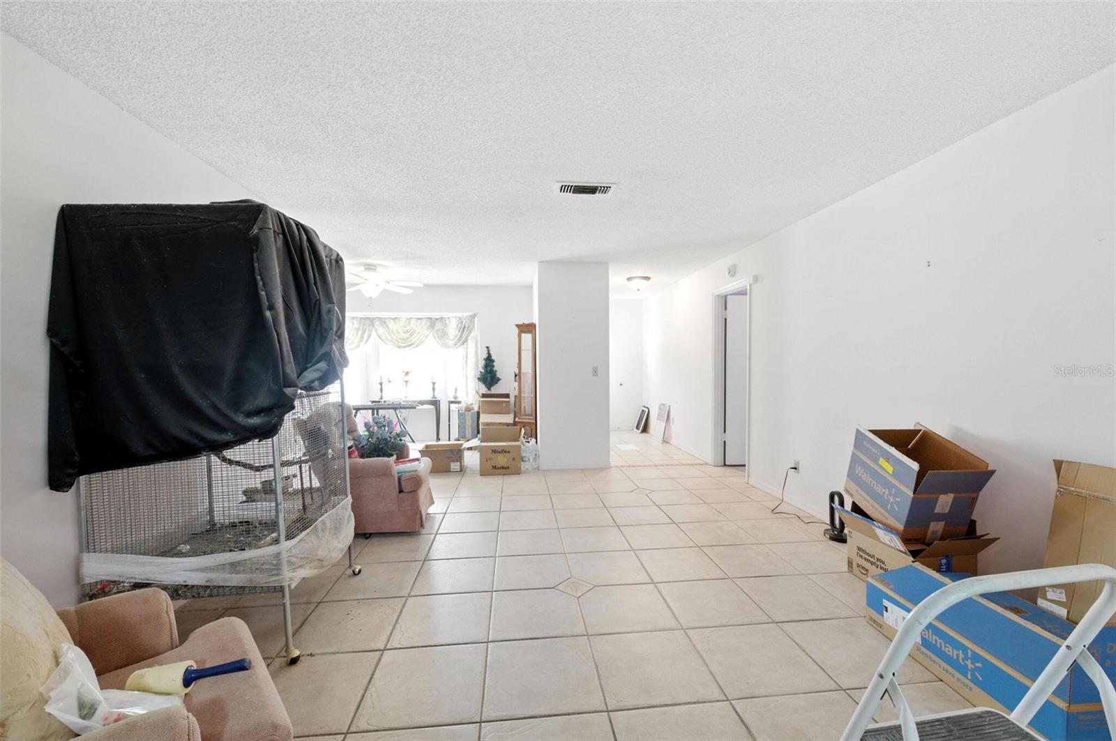 Image 12 of 29 For 914 El Rancho Drive