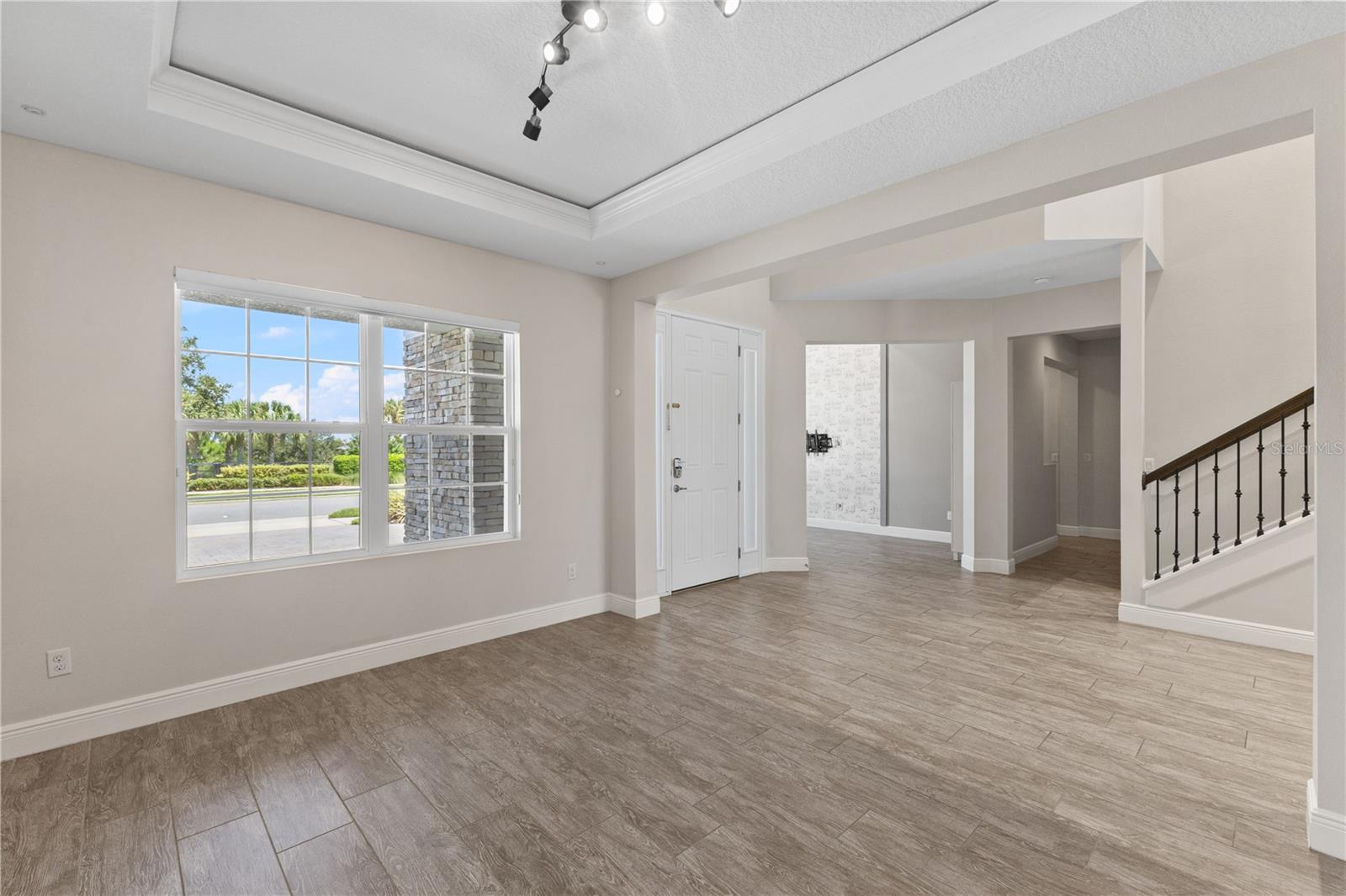 Image 44 of 82 For 14966 Etowah St Street