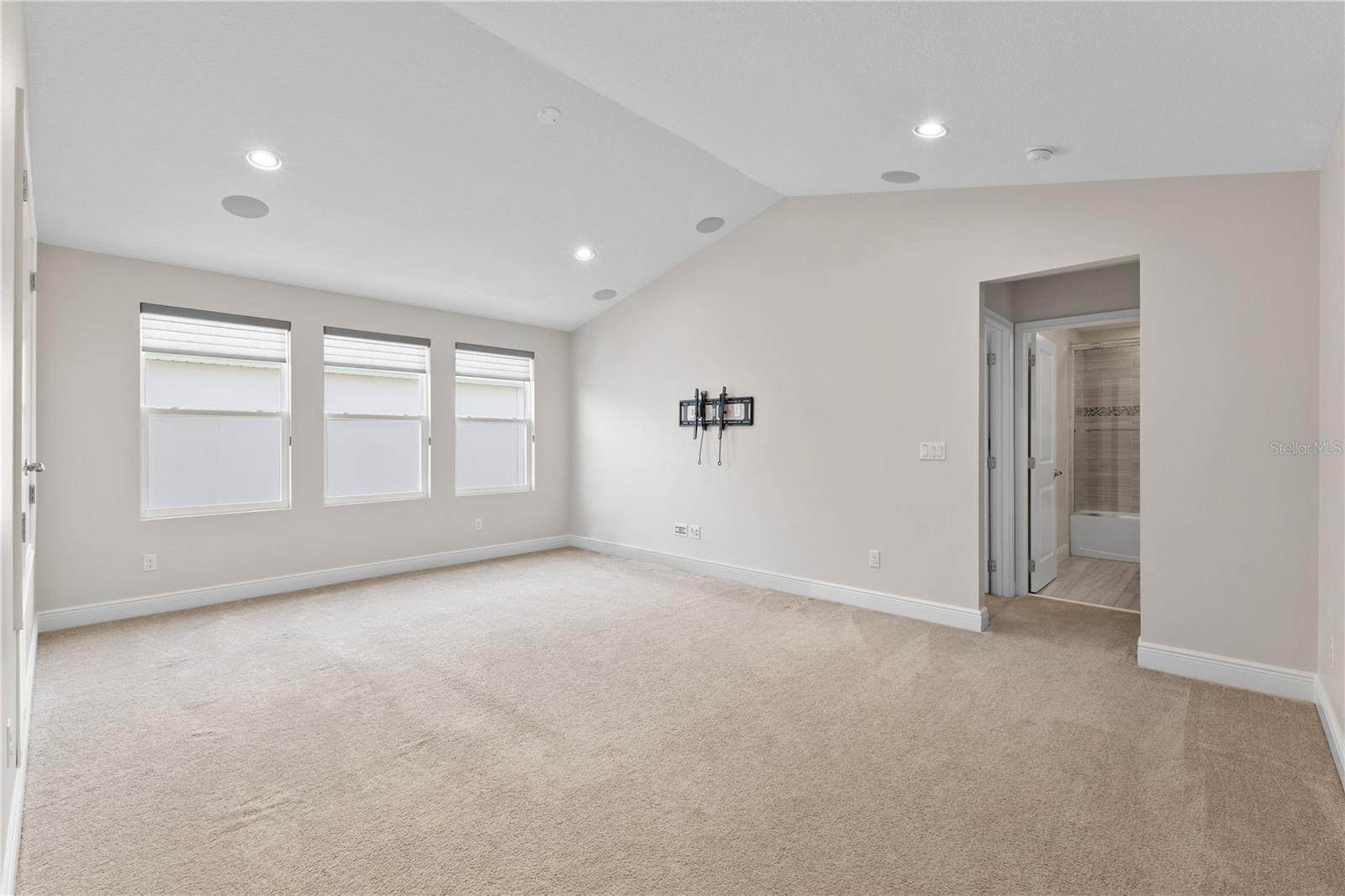 Image 78 of 82 For 14966 Etowah St Street