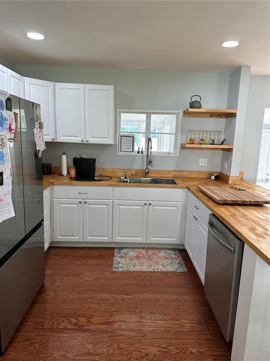 Image 9 of 16 For 430 Ololu Drive