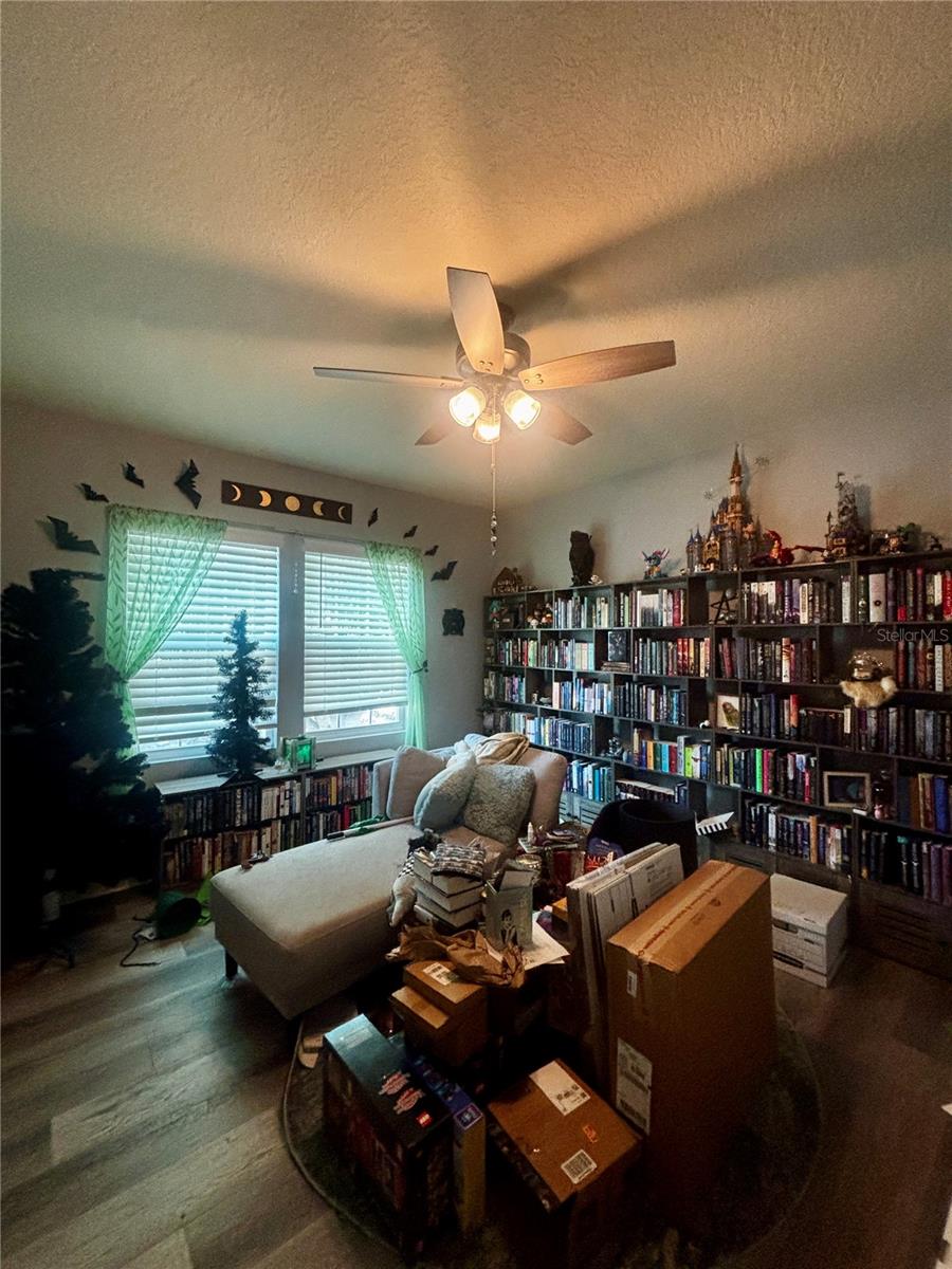 Image 4 of 6 For 9333 Shepton Street