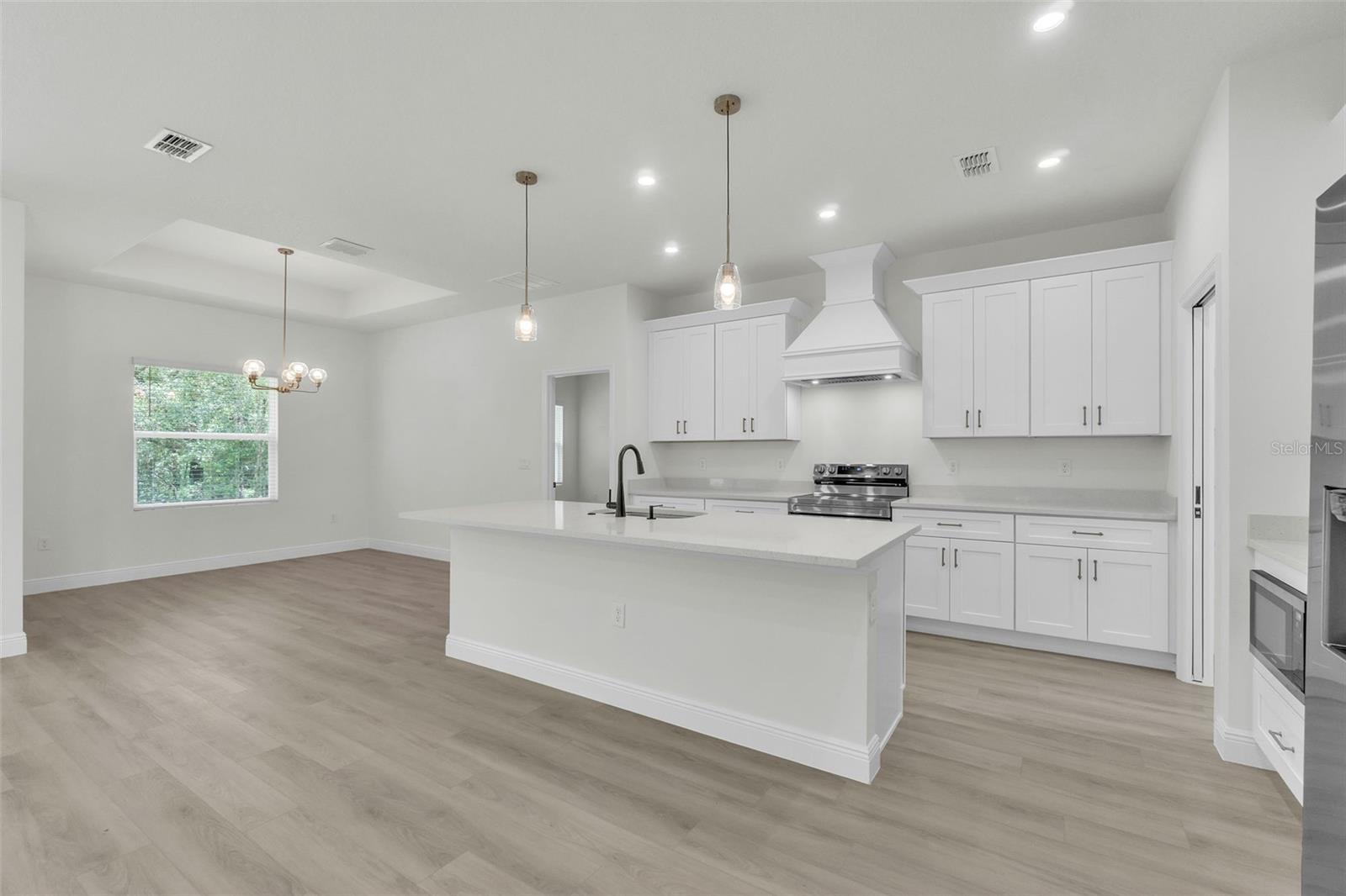 Image 11 of 47 For 1608 Hickory Ridge Drive