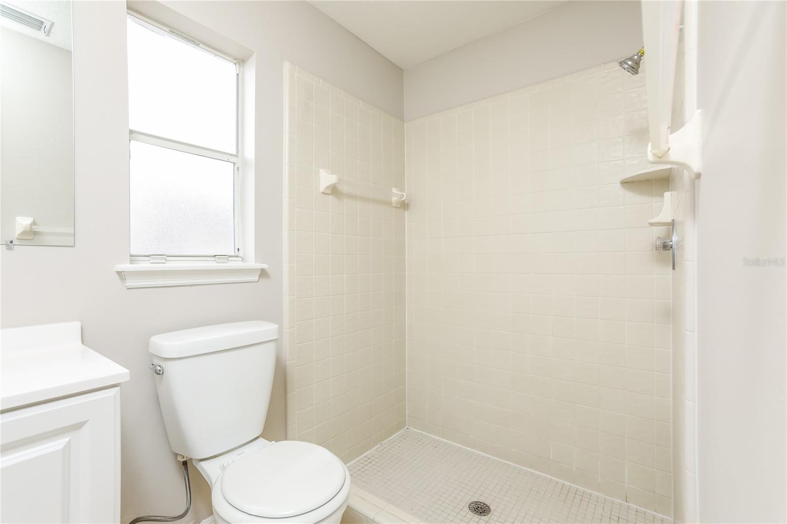 Image 13 of 16 For 1197 Monteagle Circle