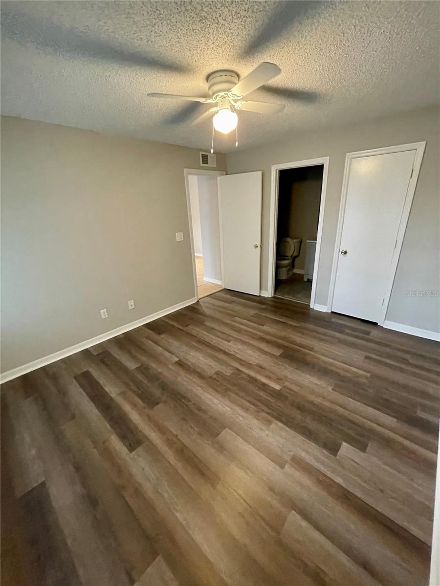 Image 17 of 21 For 6166 Westgate Drive 203
