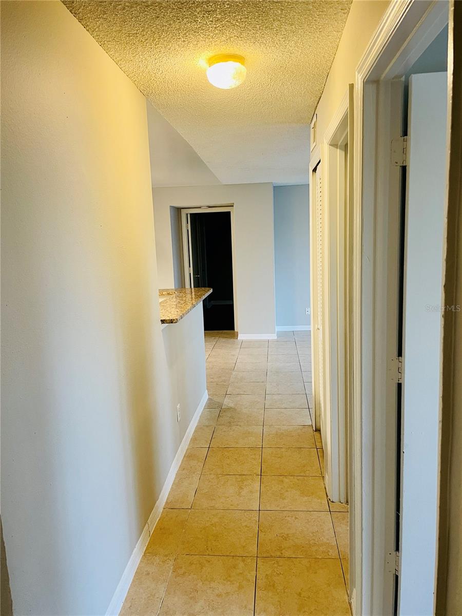 Image 4 of 21 For 6166 Westgate Drive 203