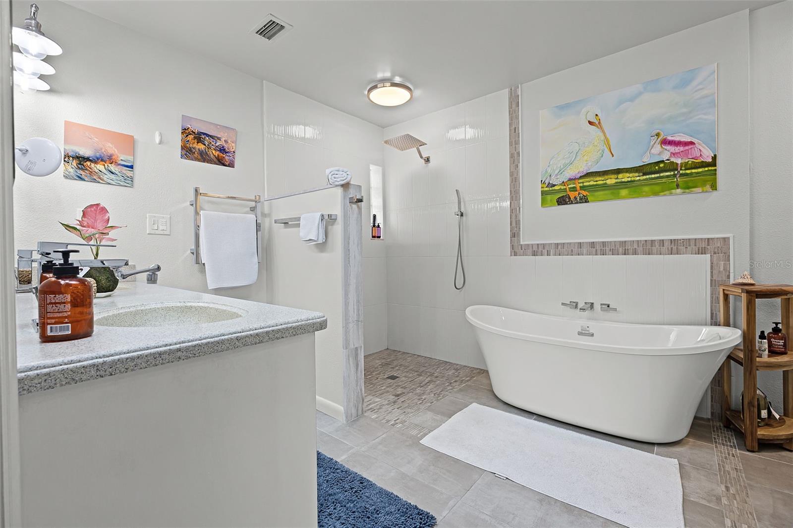 Image 22 of 40 For 8035 Lakeside Drive