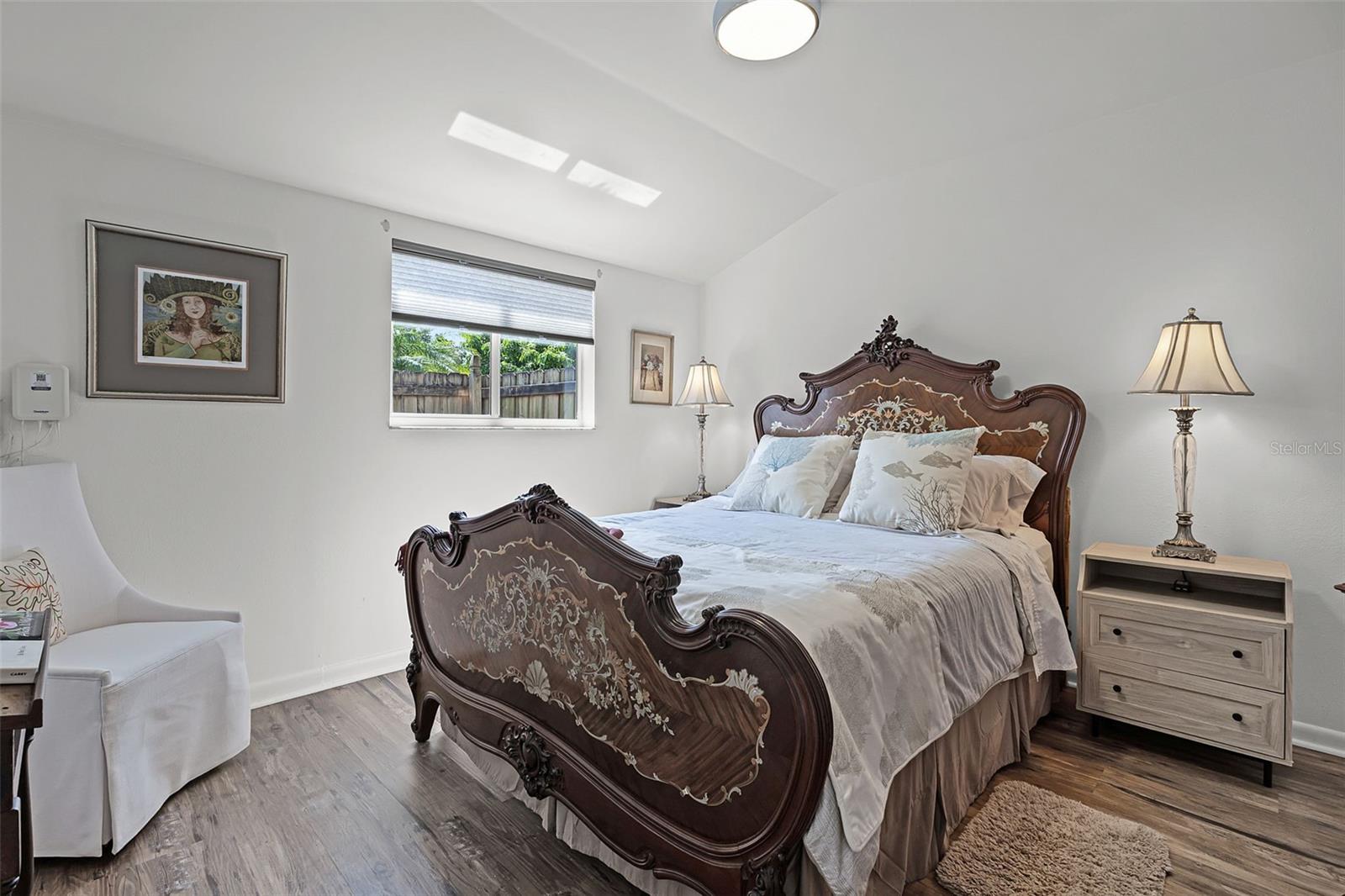 Image 26 of 40 For 8035 Lakeside Drive
