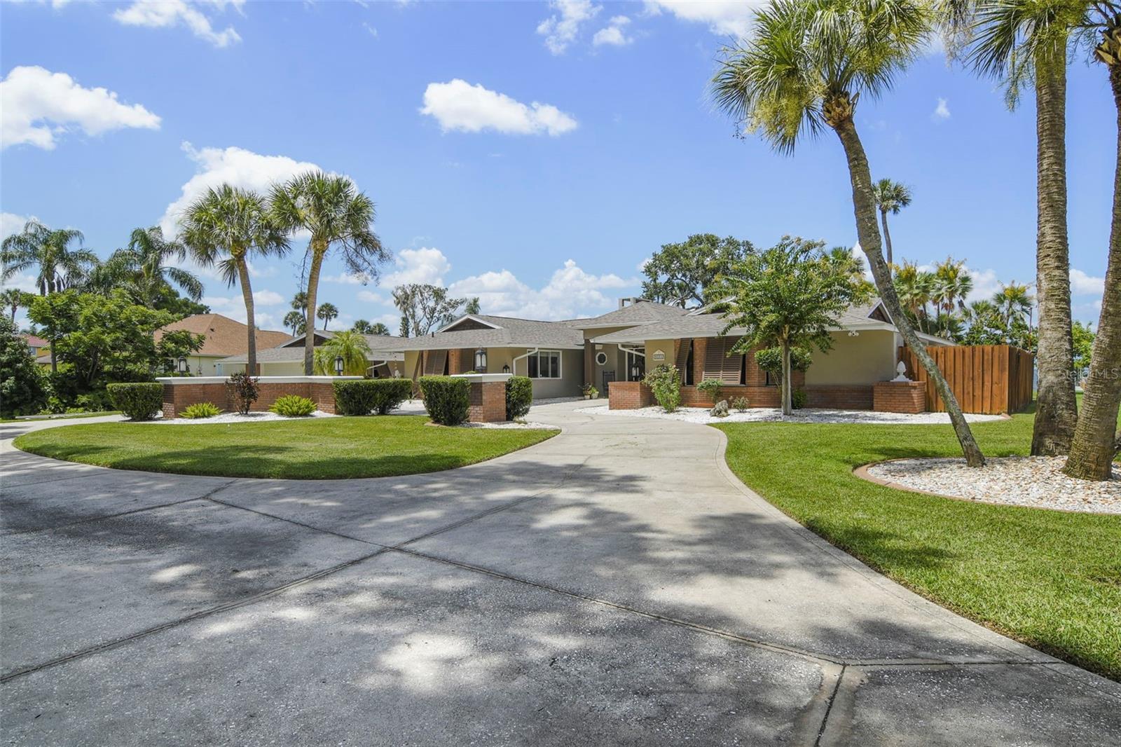 Image 38 of 40 For 8035 Lakeside Drive