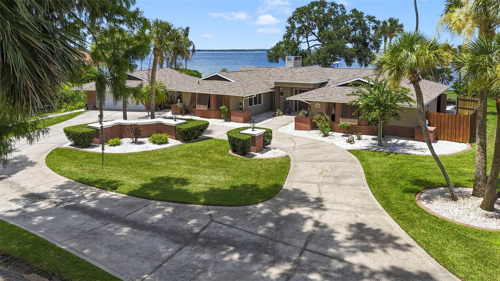 Image 39 of 40 For 8035 Lakeside Drive