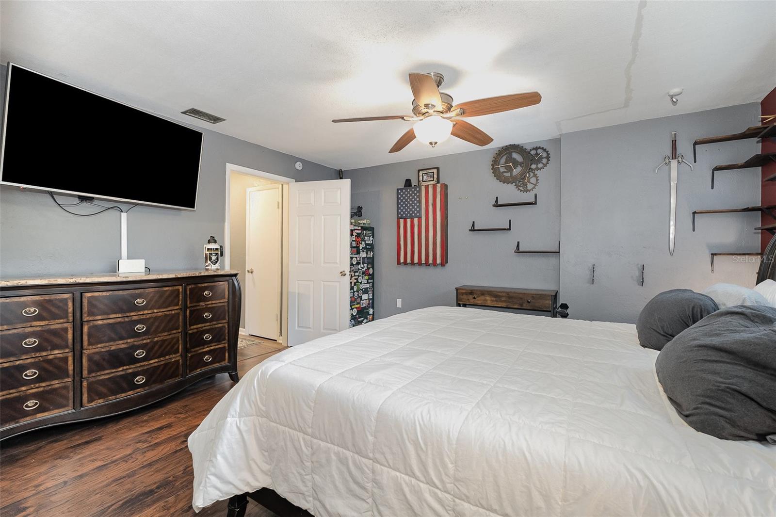 Image 12 of 26 For 470 Sabal Avenue