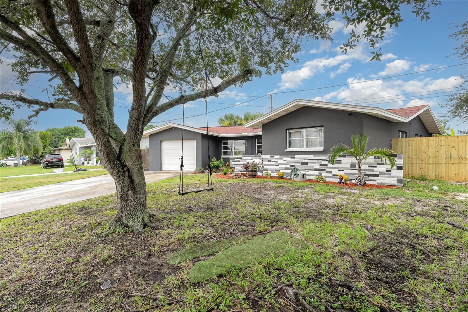 Image 3 of 26 For 470 Sabal Avenue