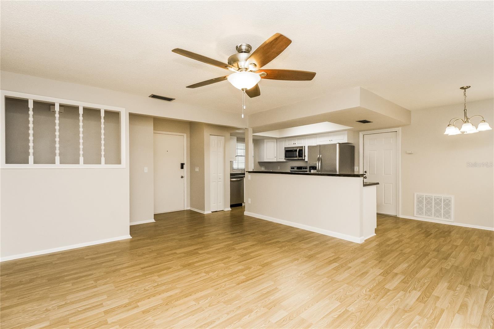 Image 2 of 16 For 899 Sullivan Street