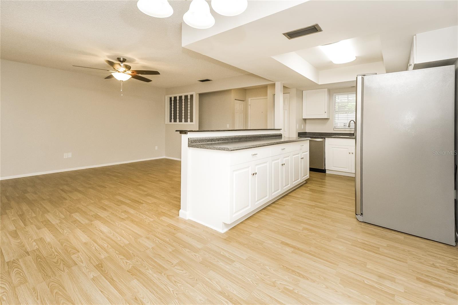 Image 4 of 16 For 899 Sullivan Street