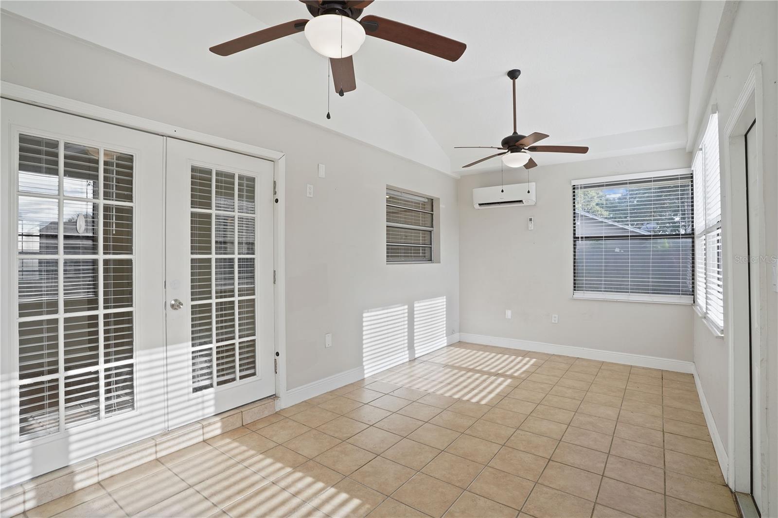 Image 15 of 35 For 891 Jerico Drive