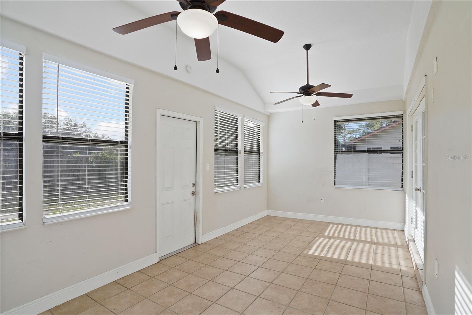 Image 16 of 35 For 891 Jerico Drive