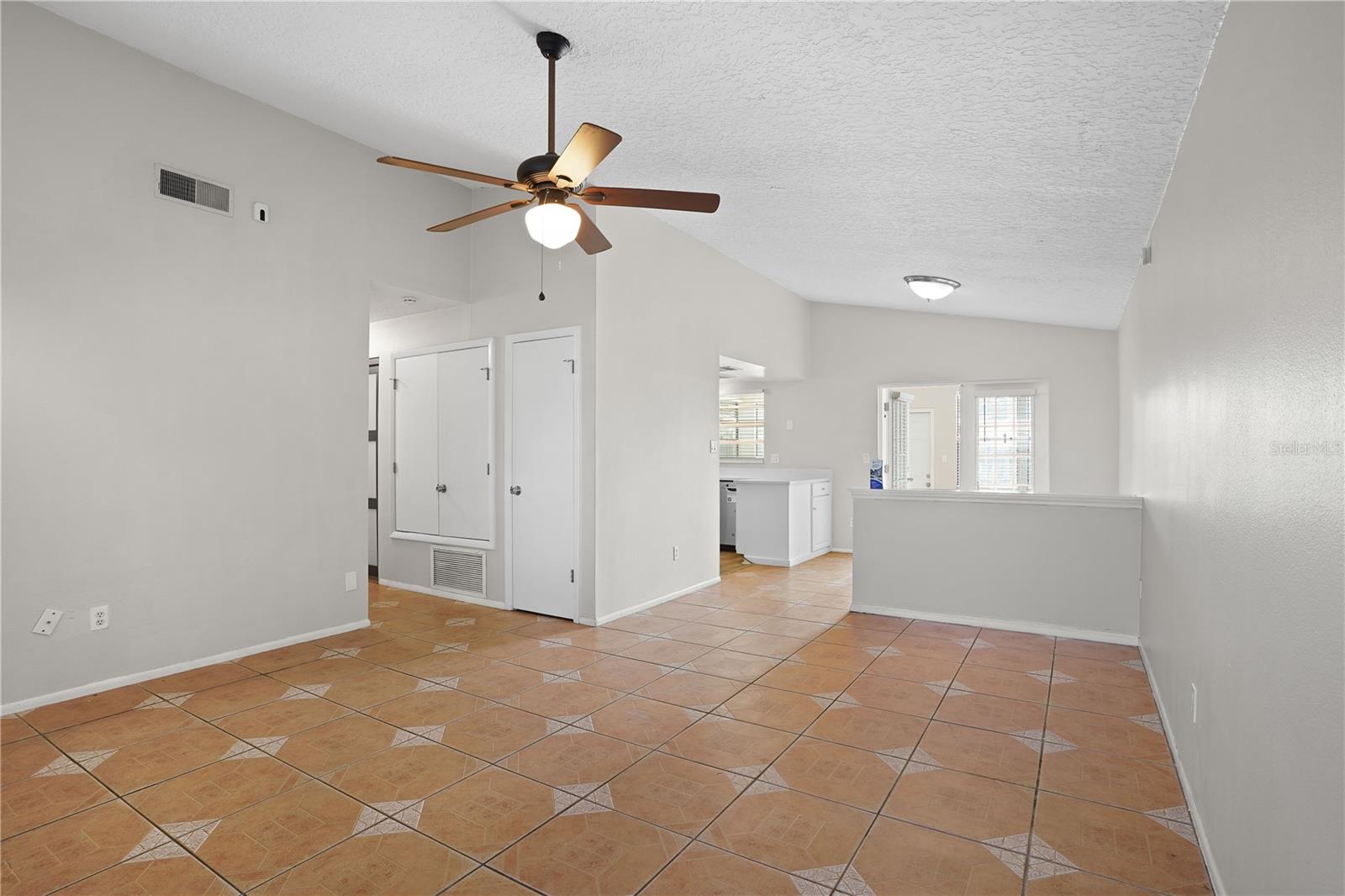 Image 8 of 35 For 891 Jerico Drive