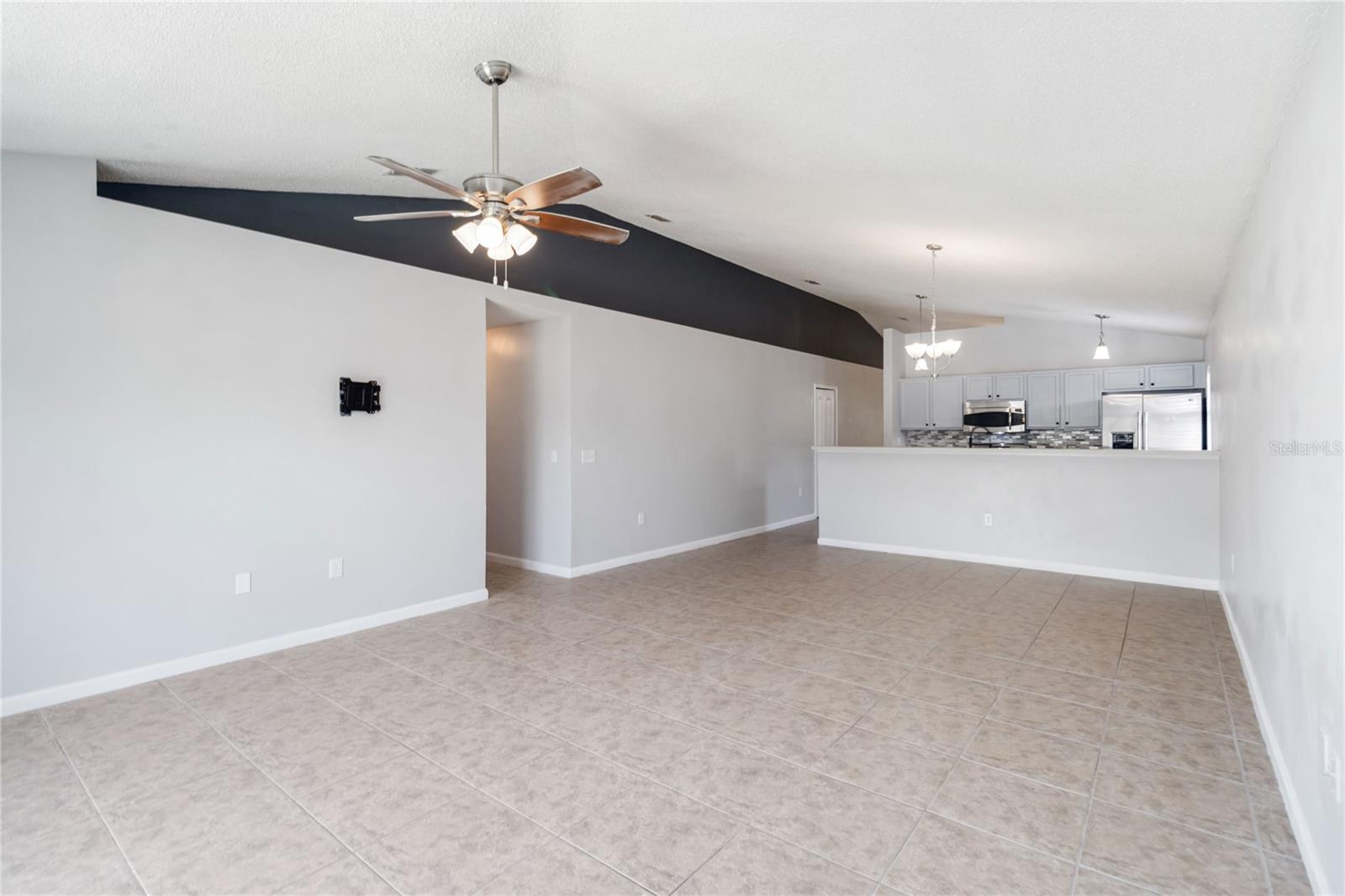 Image 12 of 36 For 2225 Sandridge Circle