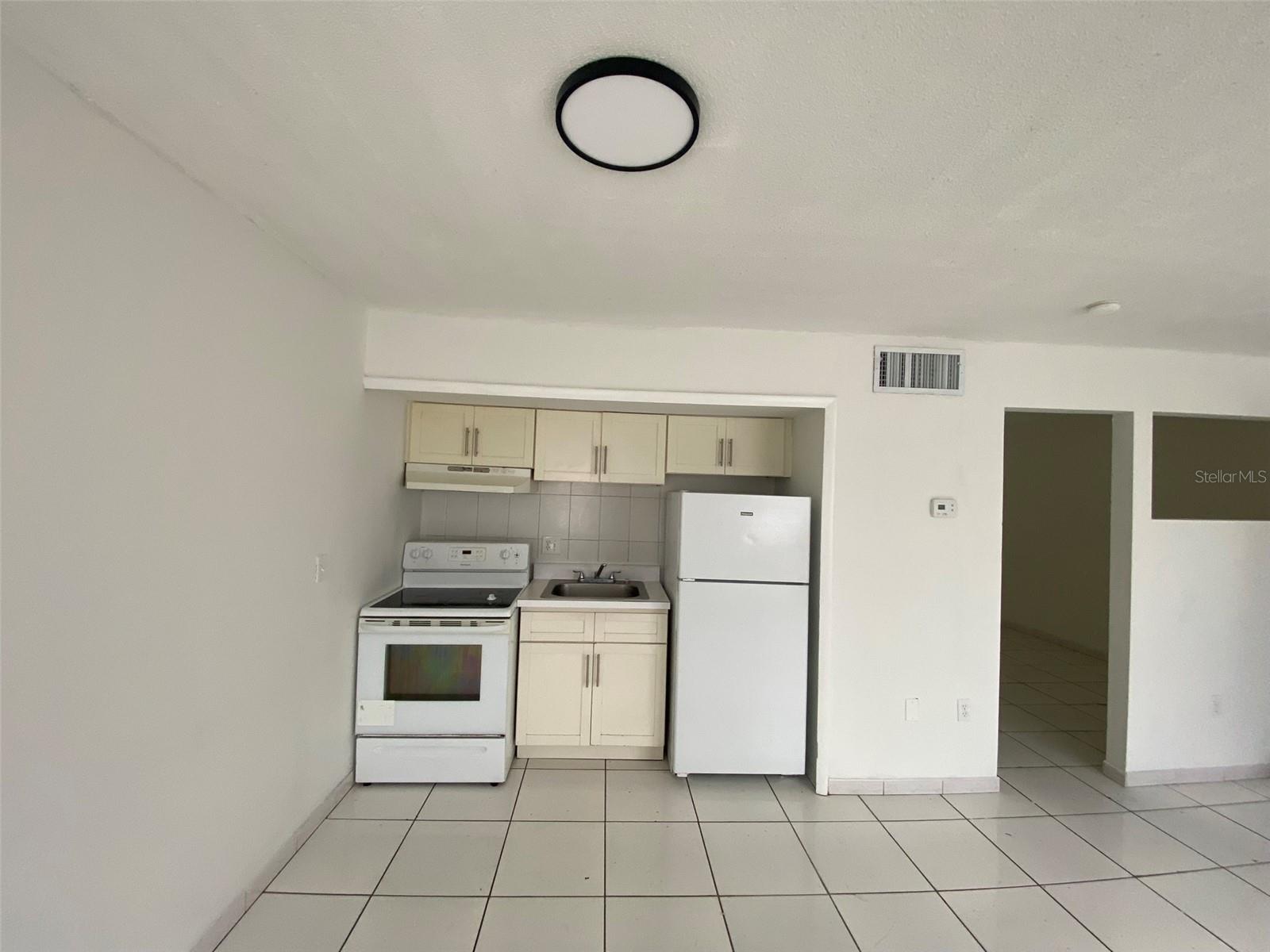 Image 6 of 15 For 5317 Curry Ford Road O-205